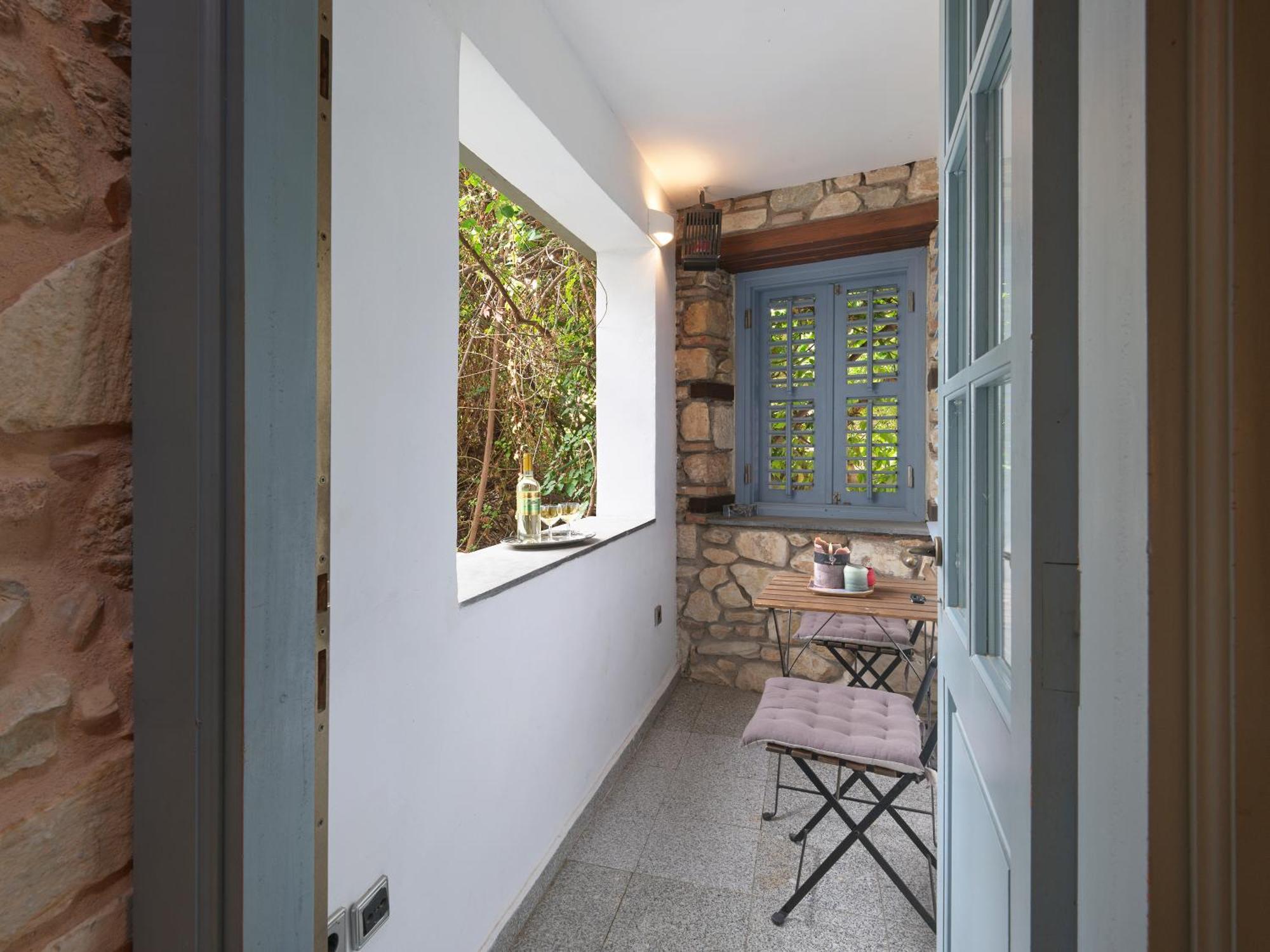 Live At The Acropolis Shadow - Under Super Scenic Anafiotika Apartamento Atenas Exterior foto