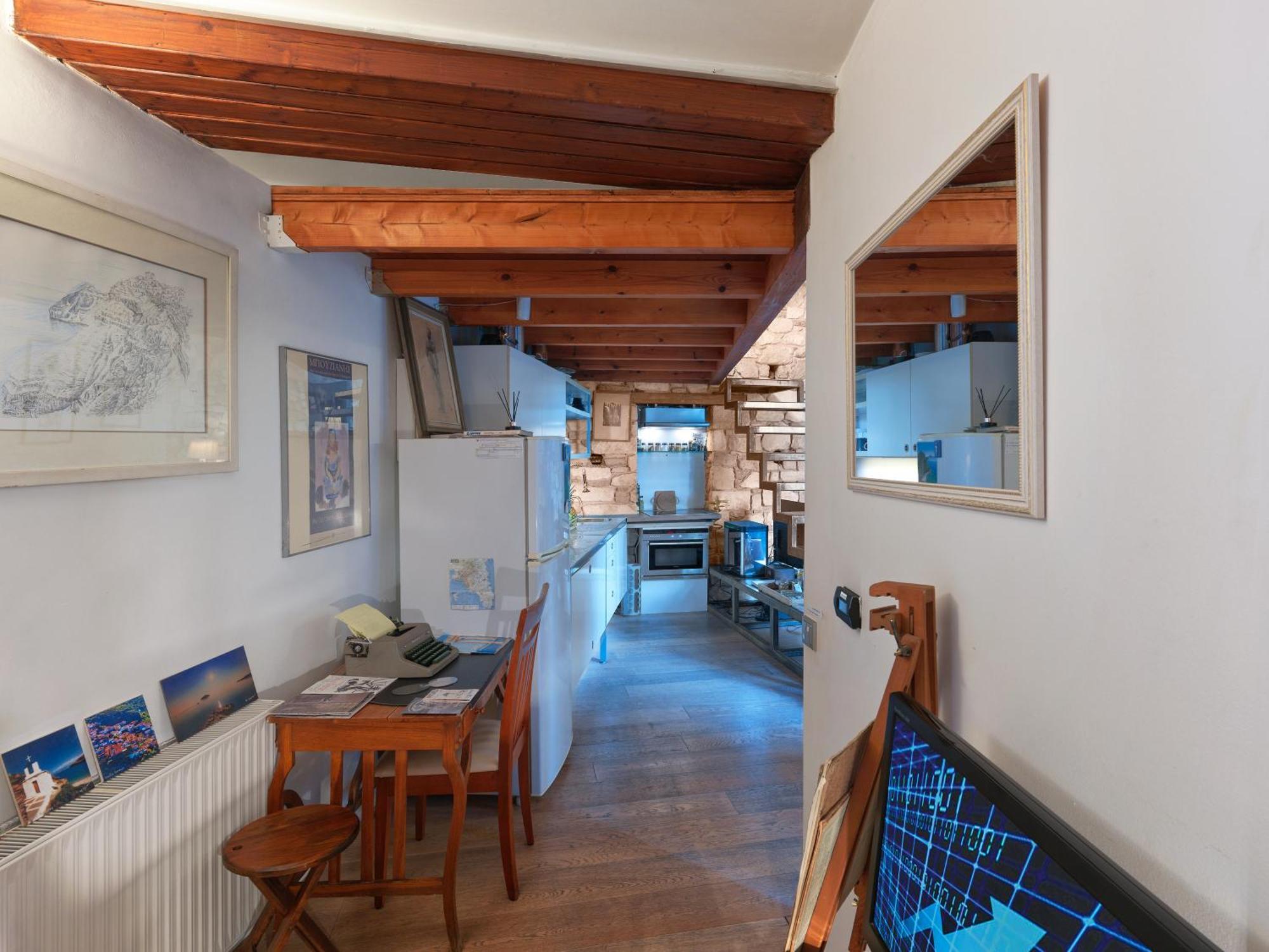 Live At The Acropolis Shadow - Under Super Scenic Anafiotika Apartamento Atenas Exterior foto