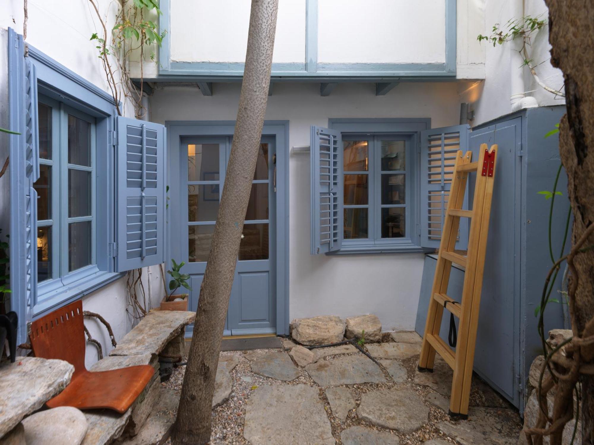Live At The Acropolis Shadow - Under Super Scenic Anafiotika Apartamento Atenas Exterior foto