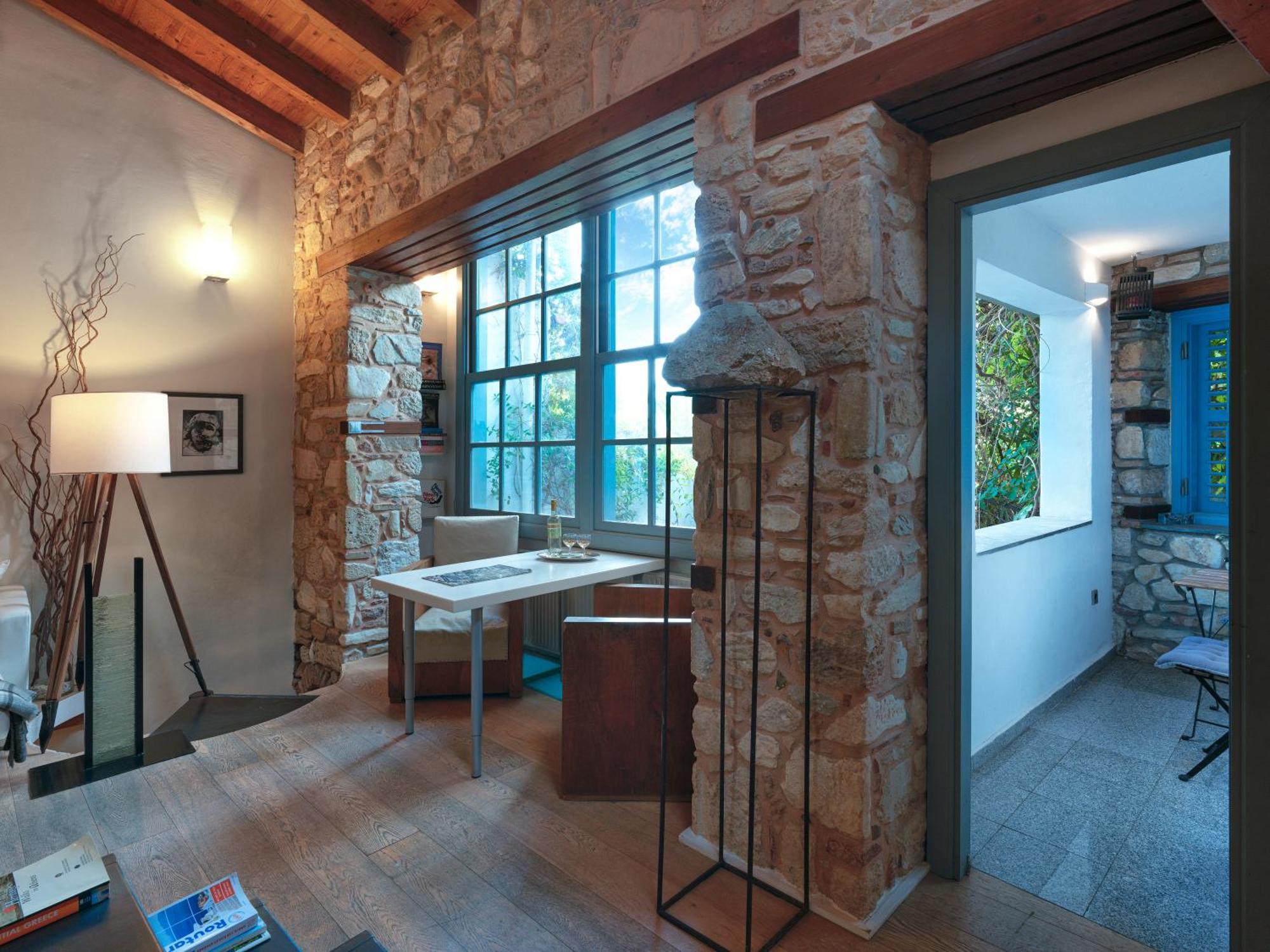 Live At The Acropolis Shadow - Under Super Scenic Anafiotika Apartamento Atenas Exterior foto