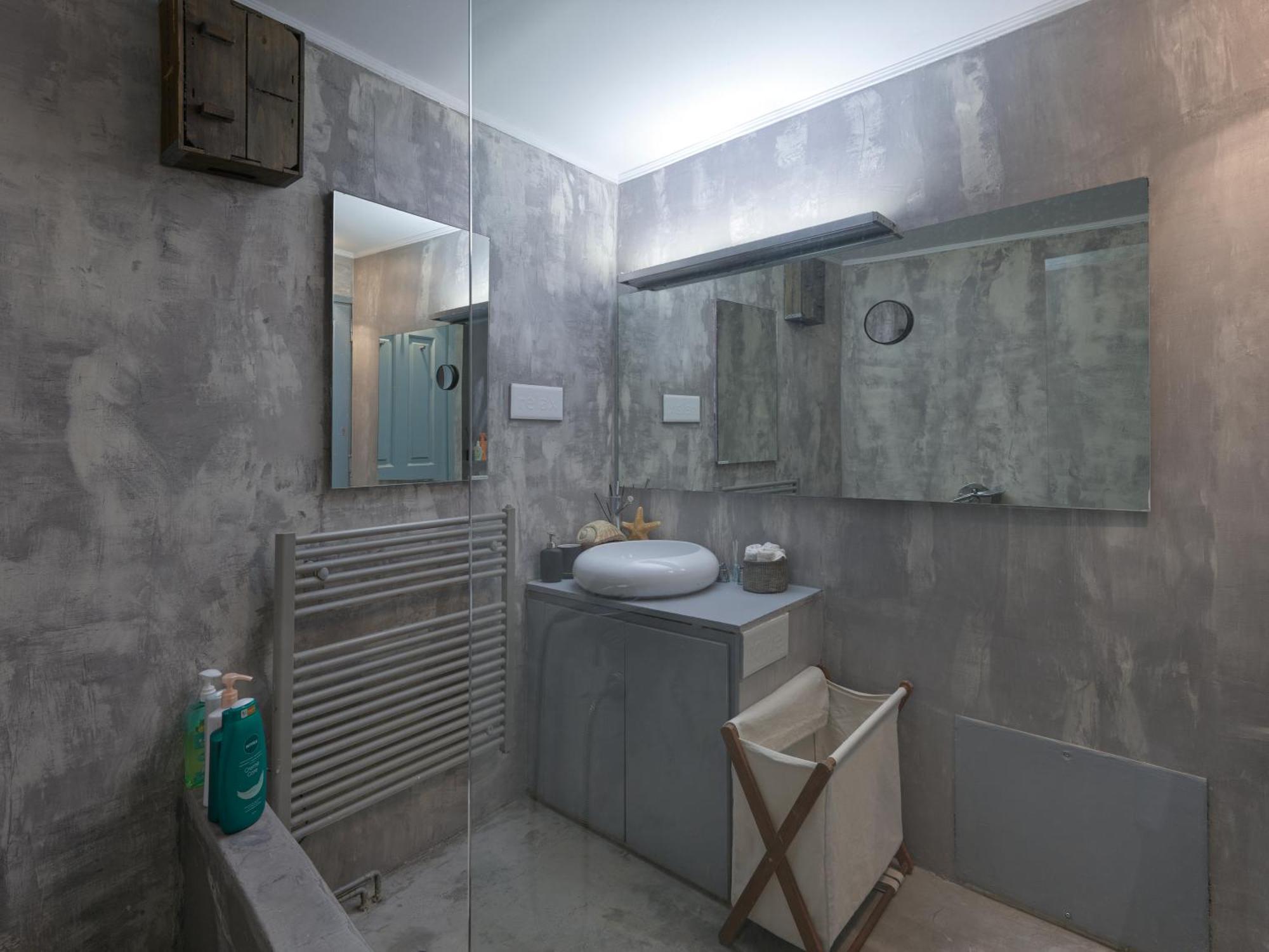 Live At The Acropolis Shadow - Under Super Scenic Anafiotika Apartamento Atenas Exterior foto